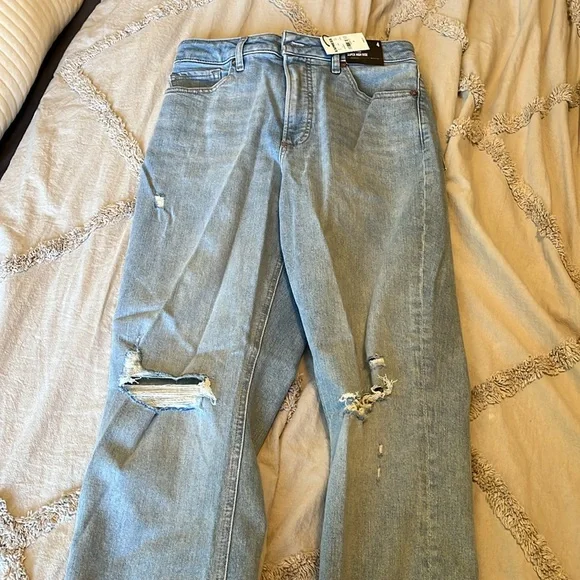 Express Curvy Mom Jeans - Picture 4 of 7